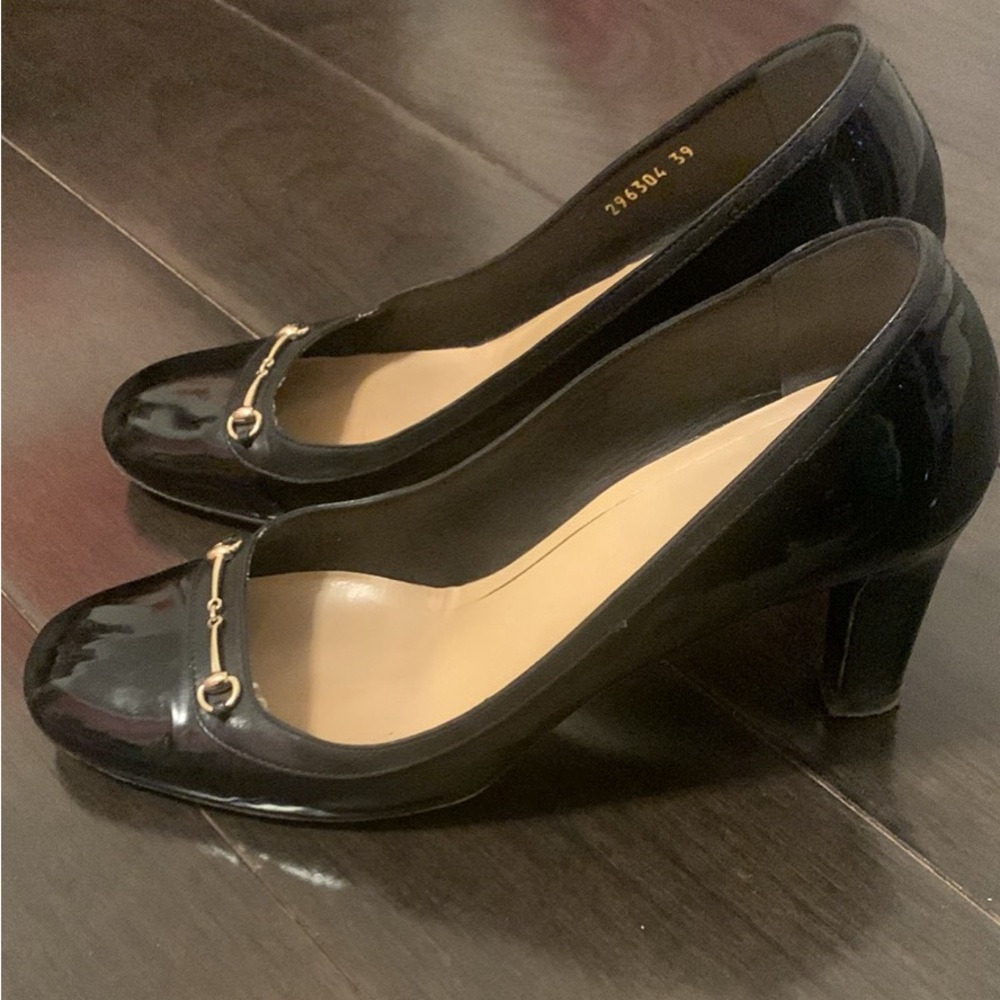 Authentic Gucci Heels Size 39